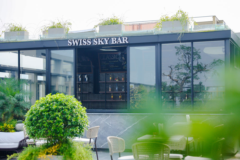 swiss-sky-bar