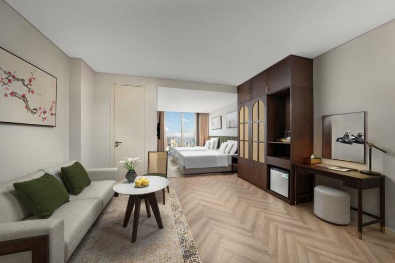 Studio Executive Twin Bed